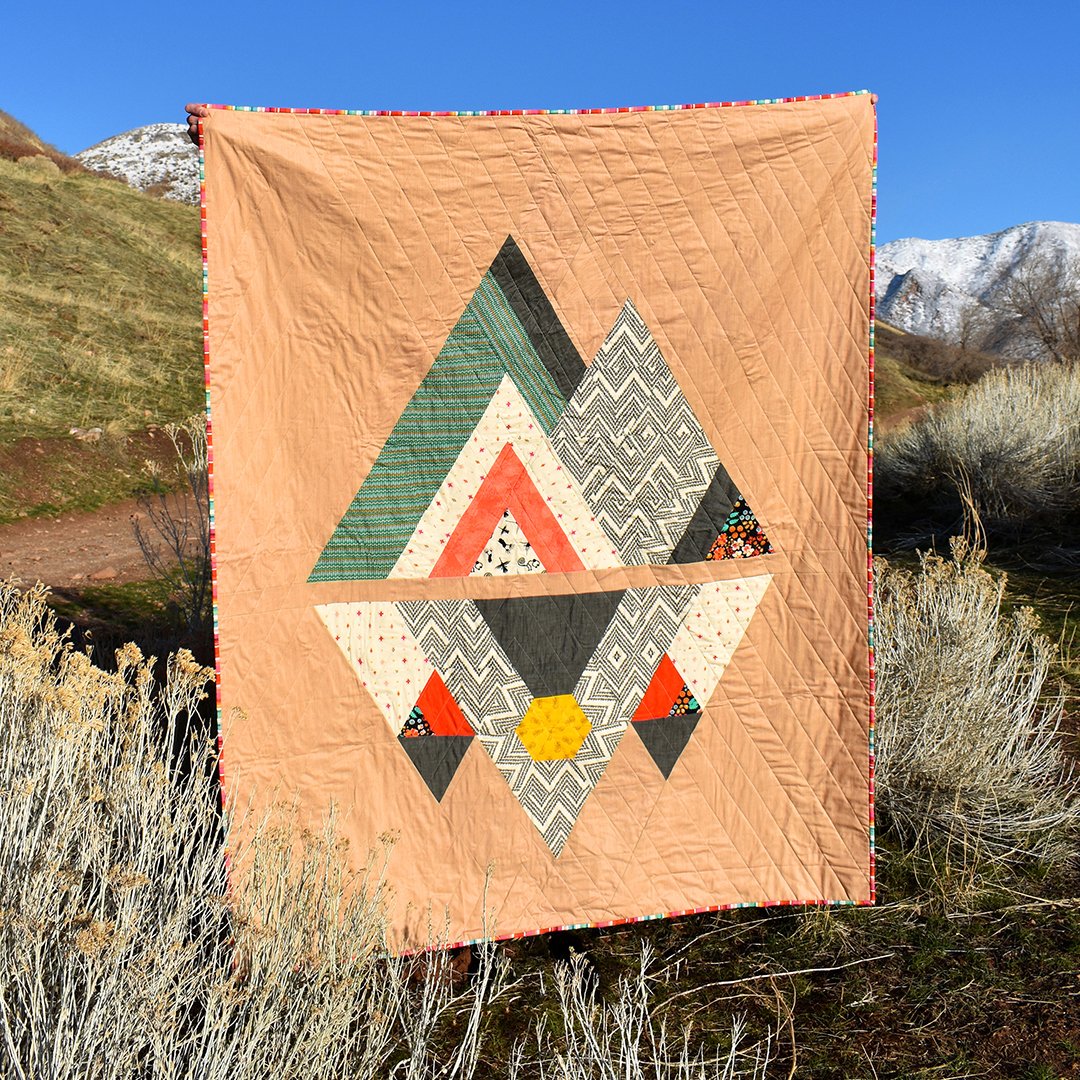 ArtGalleryFab's tweet photo. Into the mountains, we go! ⛰ What better way to celebrate our collection “Andina” with this beautiful #AsymmetricalMountainsQuilt made by Mountain Air Handmade, that reminds us of the Andes mountains! ✨
https://t.co/p8bkCeCwj8
#AGFAndina #quiltersgonnaquilt #modernpatchwork https://t.co/6nNckpcTbf
