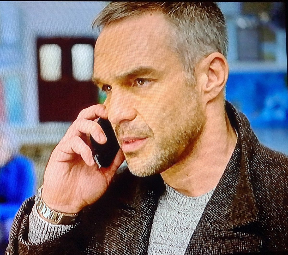 Caro25Francois's tweet photo. Demain #profilage6 sur @NRJ12lachaine à 21h #commandantrocher #fanphilippebas @PhilippeBas 👍😍 https://t.co/zkxpDgLisa
