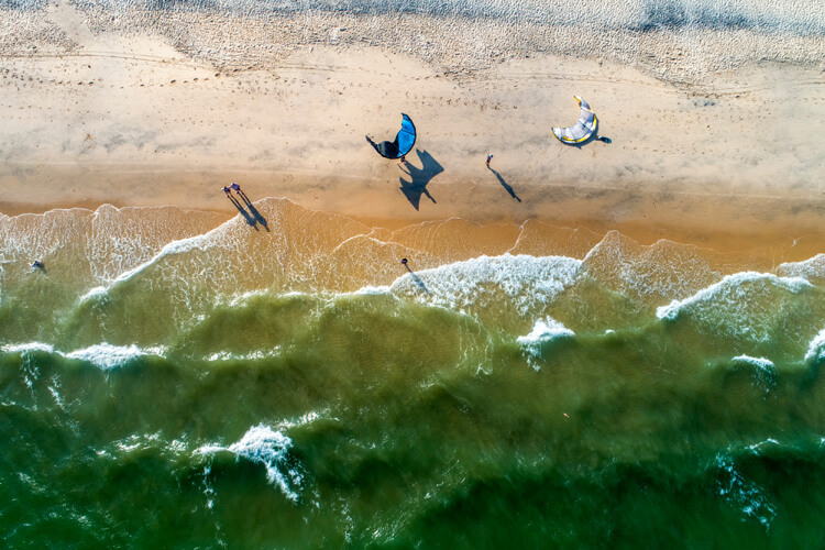 weKitesurf tweet media