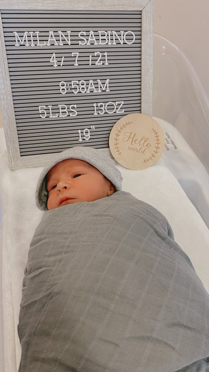 Genahsis_'s tweet photo. Baby God painted the sky blue, yet his greatest creation was you 🤍 

Milan Sabino // 4.7.21 // 8:58am //5lbs 13 oz // 19” https://t.co/DNZf3WdiH9