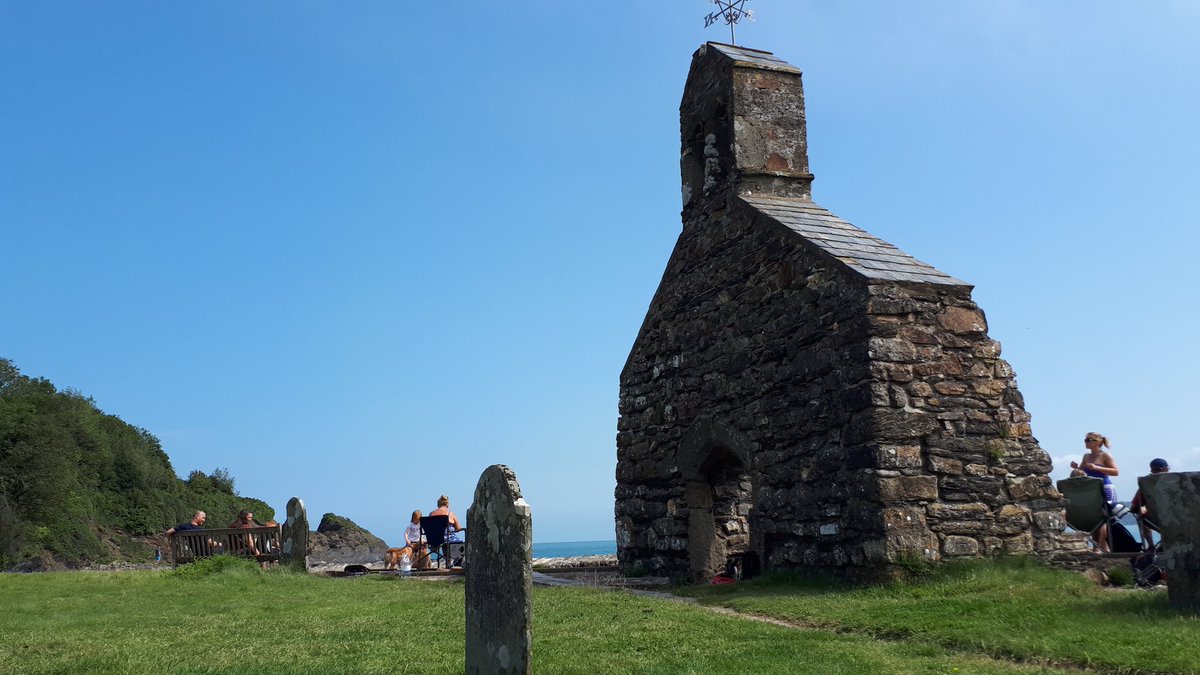 Cwm-yr-Eglwys (near Fishguard) - in the summer this place is paradise.