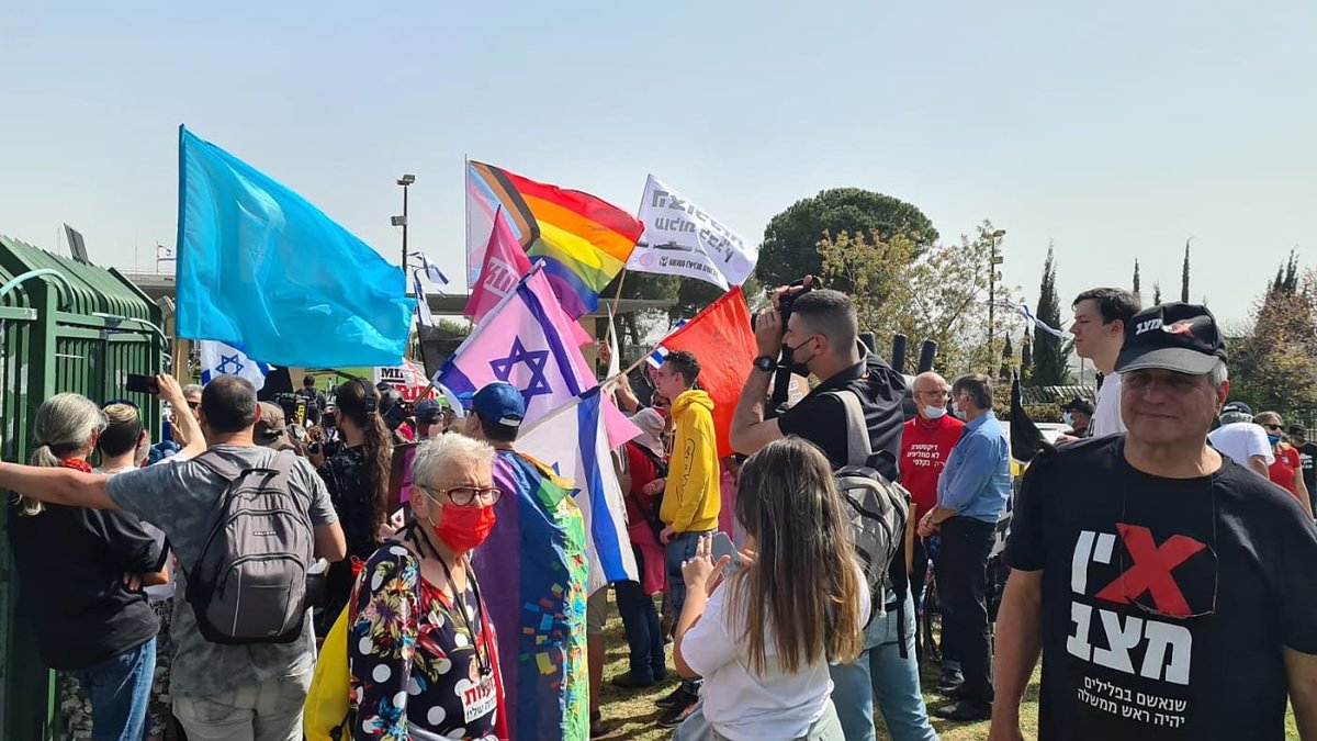 Israelis are fed up with discrimination towards LGBT community, women and minorities! ✌️👏
Details (in Hebrew): news.walla.co.il/item/3427849