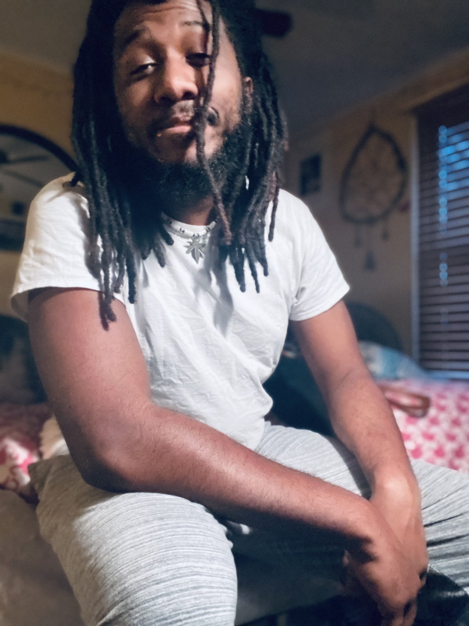 1 pic. @wettgyal The face The dick https://t.co/H6kD6LYp3Z