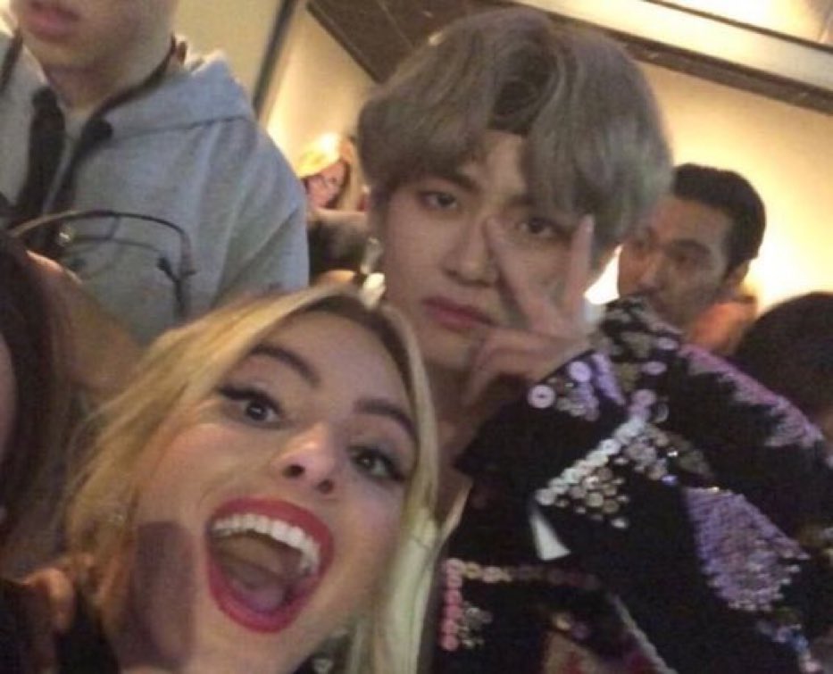 When Lele Pons asked for Taehyung's number & Taehyung giving her his manager's number! He's so 