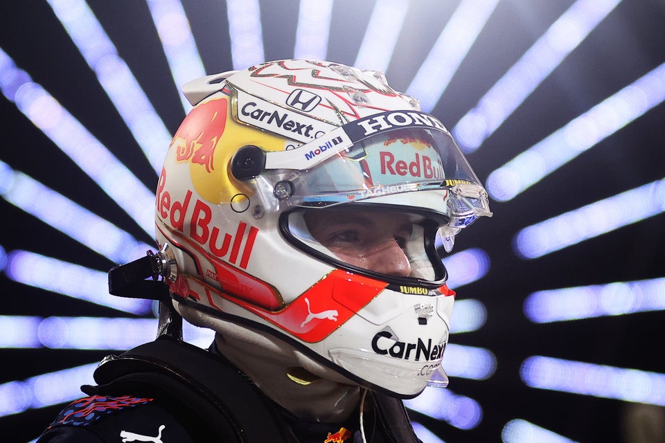 FormulaSports_'s tweet photo. We can't get you Max Verstappen's helmet but we do have official @redbullracing Verstappen caps and other merchandise here: https://t.co/NiTqNZXzMD https://t.co/HXBcDaI2EI