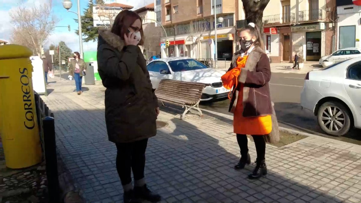 El humor de Jorge ha embaucado a Mapi, que se suma al equipo verde💚; mientras tanto, Marta Indira ha usado su simpatía para convencer a Esther, que se une al equipo naranja🧡 ¡Que arranque la competición! #PréstametucocinaAtv