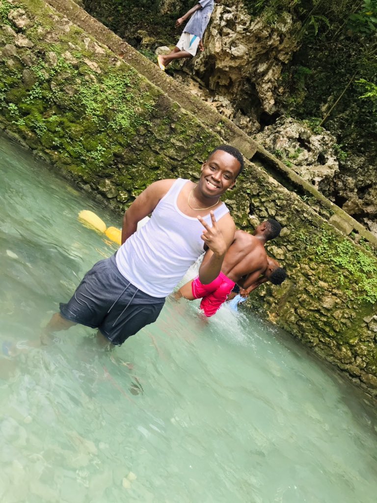 je_mcy's tweet photo. #Laskahobas
#Lakay🫂❤️🥰
#Dlo #Laping💦💧k https://t.co/yX5Nz05YLf