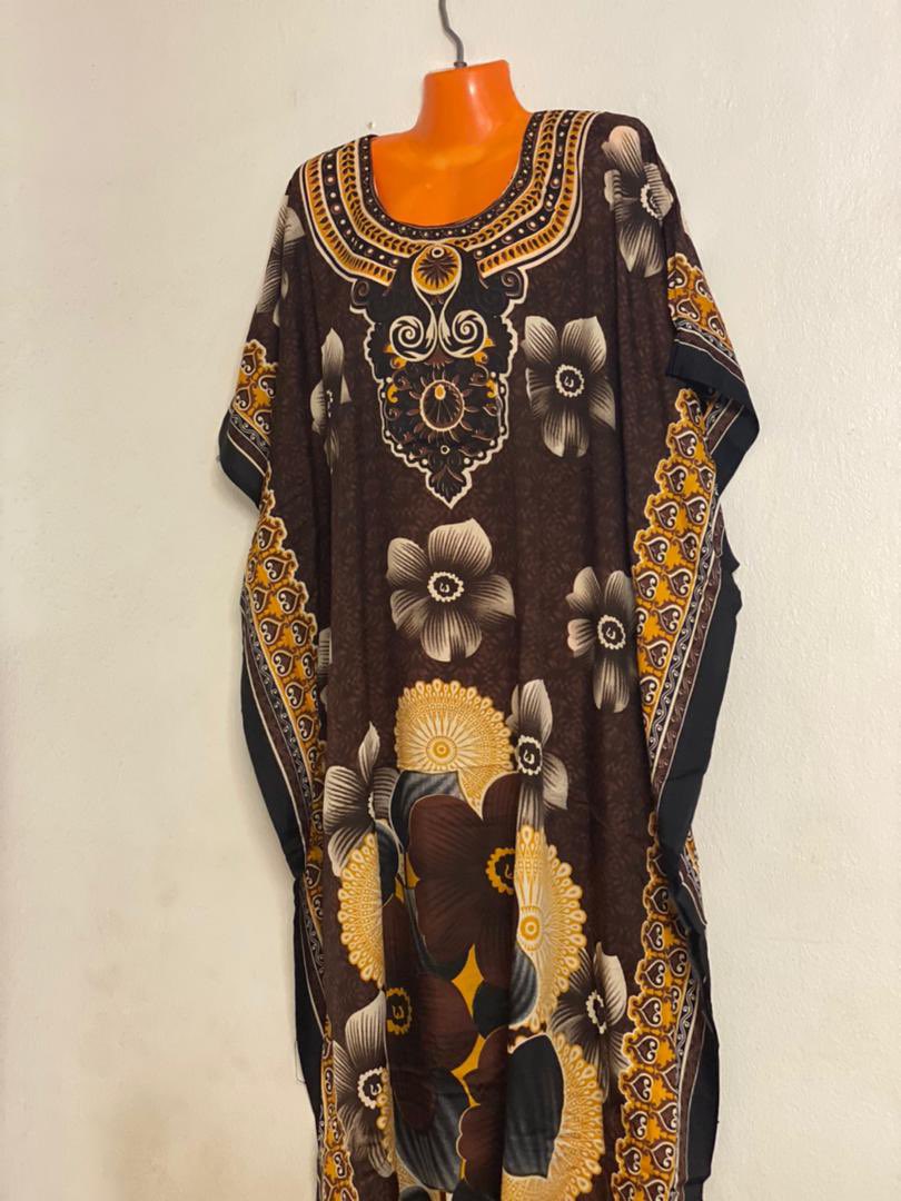 Viscose Kaftans with scarf. N5,000 only. Perfect present to give someone this Ramadan. Please RT when you see this, thanks!