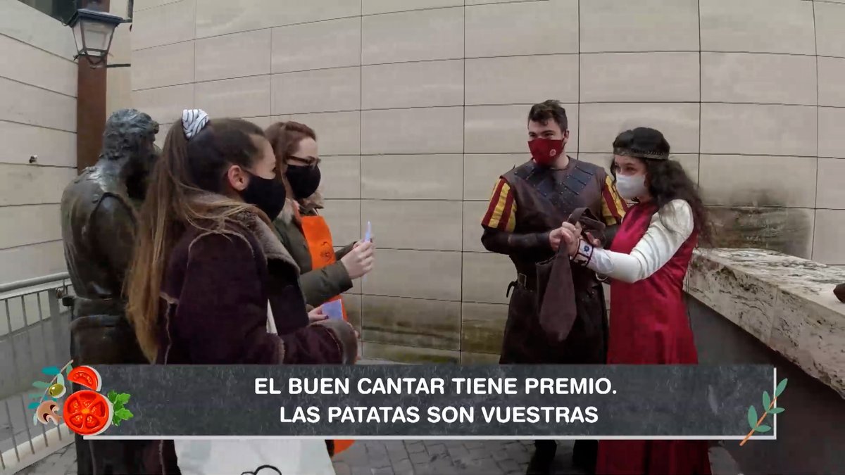 ¡Vaya, qué yincana! ¡Lo hemos pasado de lo lindo! 🤠 Nos han encantado las pruebas de hoy, ¿hubierais sido capaces de conducir la patata de #Cella o de deleitarnos con una canción de amor? 🤘 #PréstametucocinaAtv