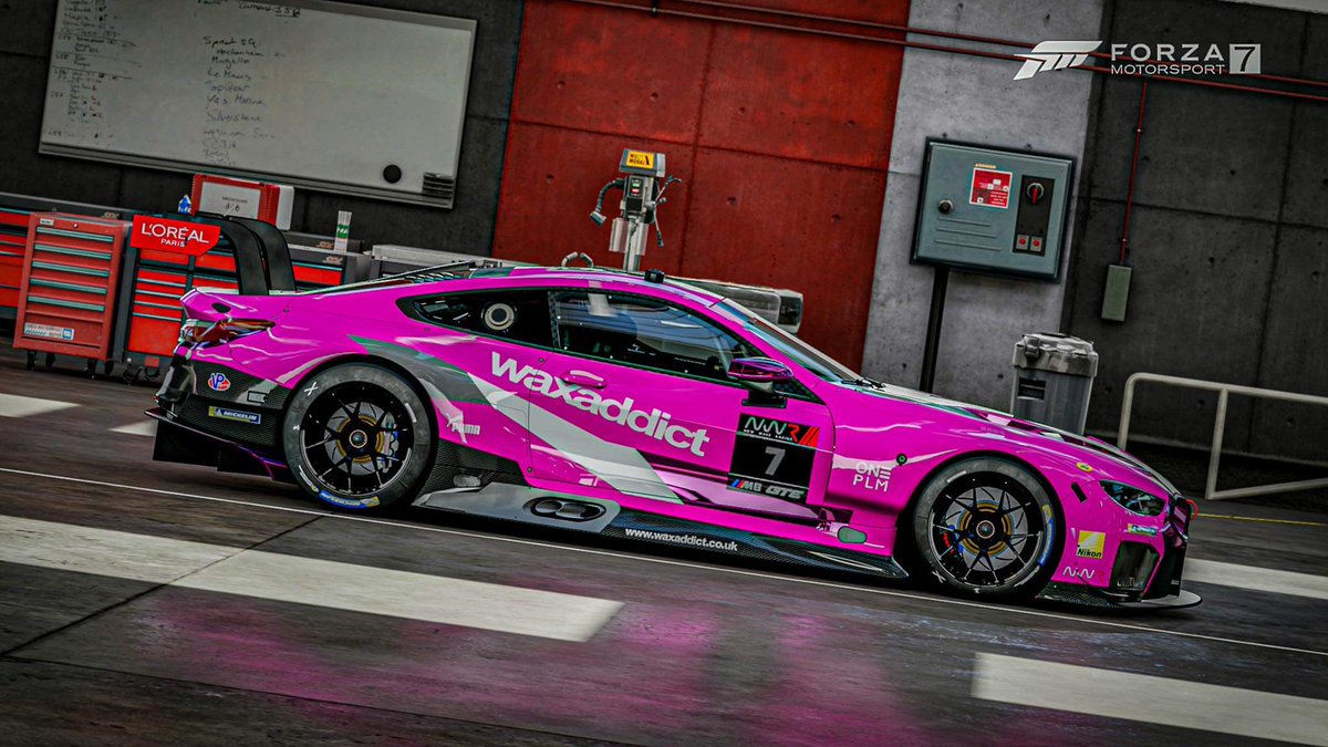 Another paint with a similar base design for the <a href="/racing_wave/">New Wave Racing</a> BMW M8 race series. <a href="/waxaddictuk/">Rich Cross</a> #BMW #M8 #BMWM8