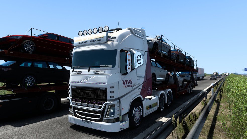 TBTrucker's tweet photo. Absolutely living my new @VolvoTrucksUK with the @VivaTrucking livery. New Iberia DLC is awesome also. First delivery with a double trailer going through Spain! #ets2 #iberia #volvotrucks @SCSsoftware https://t.co/3GeV0XtfpI