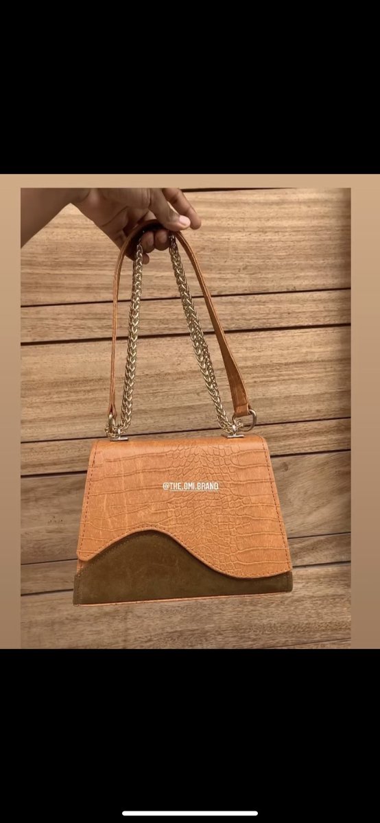 nayoo_o's tweet photo. I MAKE BEAUTIFUL HANDMADE BAGS🥺
@TheOmiBrand1 (twitter page)
the.omi.brand (instagram page)
visit these handles, you’ll definitely love what you see 🥵
.
KINDLY RETWEET SO PEOPLE GET TO KNOW WHAT I DO🥺🥺🥺 https://t.co/e2avmqLDv3