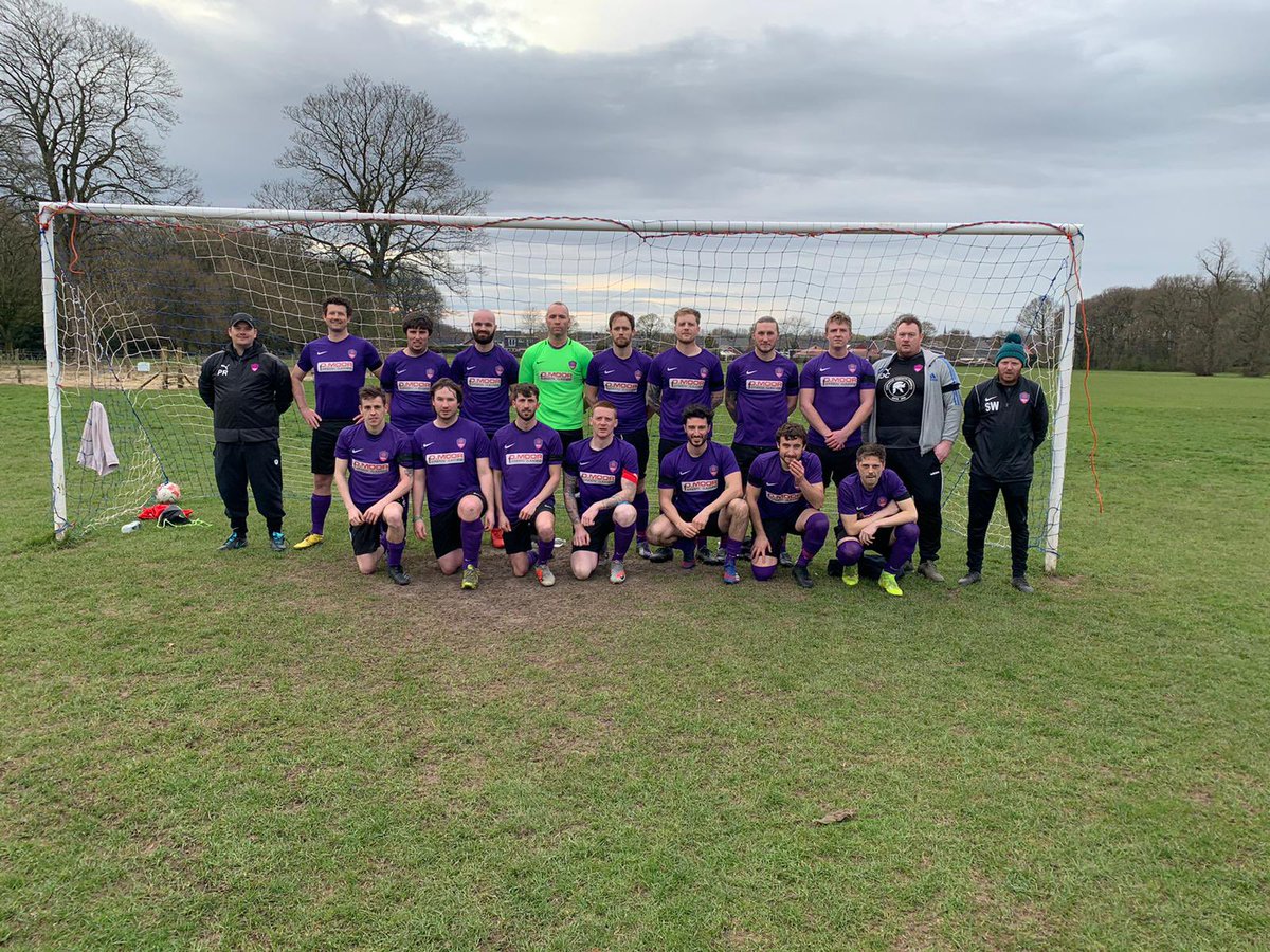 SRDC2019's tweet image. A minutes applause was held prior to the match in memory of Graham Swarbrick, a founder and true supporter of SRDC, who will be dearly missed by many 💙

1st game back SRDC Purples v @FcWorden finished equal 2-2

⚽️ Tommy Lang
⚽️ Daz Marshall

MOTM 🏆 Daz Marshall #srdc