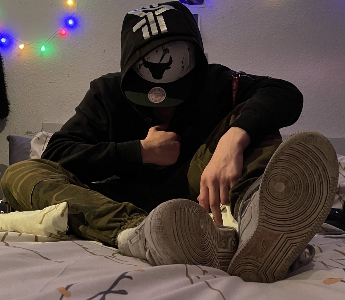 masterbruce96's tweet photo. !! RT GAME !!!

Als Strafe für meine Schuldschein fotze. 
Aktuell sind Ca 3000 noch offen

30/ 30/ 30 für 4 Tage. Also am 12.4 dieser Uhrzeit 

Doms und Queens dürfen endlos kommentieren die sups nur 5 pro Tag. 

@kingtim2012 
@QLadymarie 

#king #boss https://t.co/gCt1Tvumih