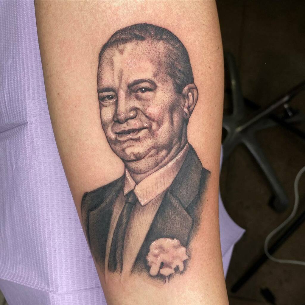 RyanFutterman's tweet image. Portrait of my client’s Grandfather. I Love doing portraits!! 

.
.
Link in bio to book an appointment. Message me for info. 
#portrait #blackandgrey #tattoo #tattoos #tattooed #tattooer #tattooart #tattoodesign #tattooing #tattooflash #tattooartist #ink… instagr.am/p/CNbXxtED9yB/