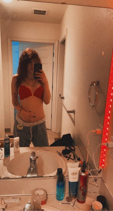 No. https://t.co/qiBouBRSwT<a href="/tag/newprofilepic"class="tags"><span>#newprofilepic</span></a>