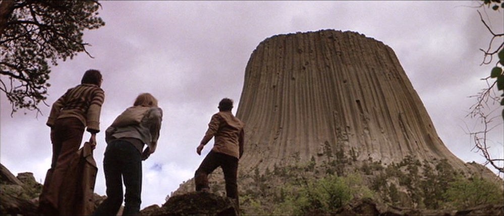artonthescreen's tweet photo. from Close Encounters of the Third Kind, 1977 #ArtOnTheScreen https://t.co/nIUFtADf3A