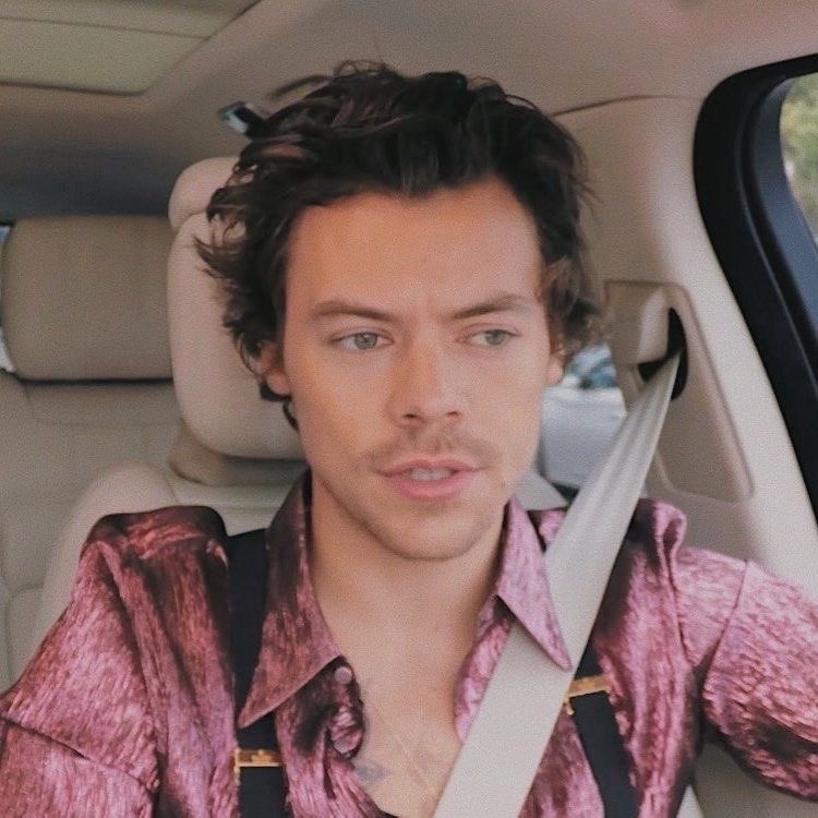 more harry in pink!