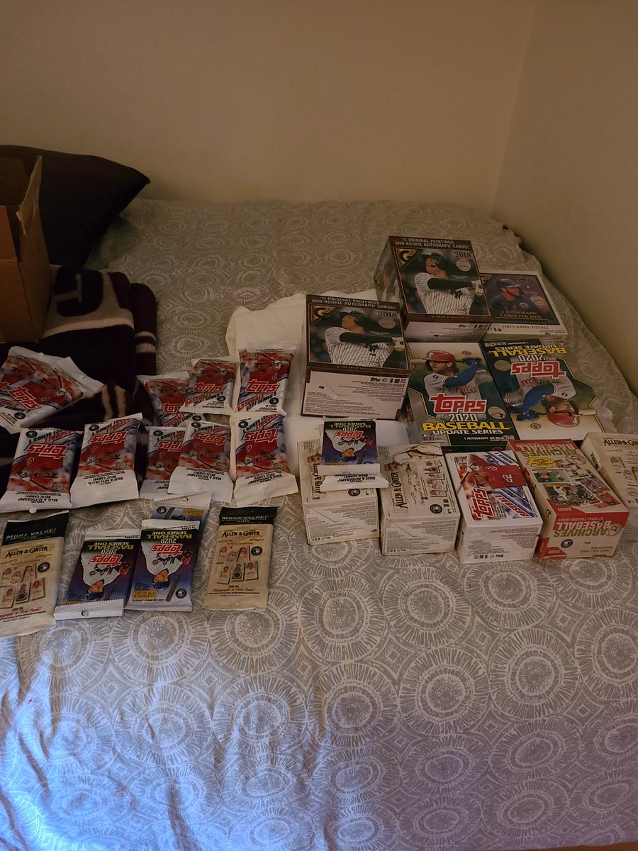 TSCollectibles's tweet image. Massive break coming soon on ig #thesharpestcollectibles Dm more info. 

#topps #multipleyears #baseball #thesharpestcollectibles #sharpestcollectibles