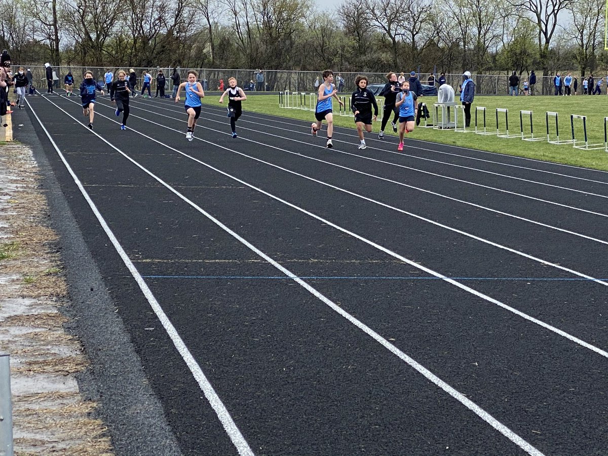 DrJonesPRT's tweet photo. Nice job this afternoon 6th grade 👊
#FirstTrackMeet was a huge success and Mother Nature ended up cooperating! #NoMoreRain #SpringSports 🏃♀️ 🏃♂️
Way to go Huskies 🐾 @PRT_Huskies https://t.co/zEbpbmPiIO