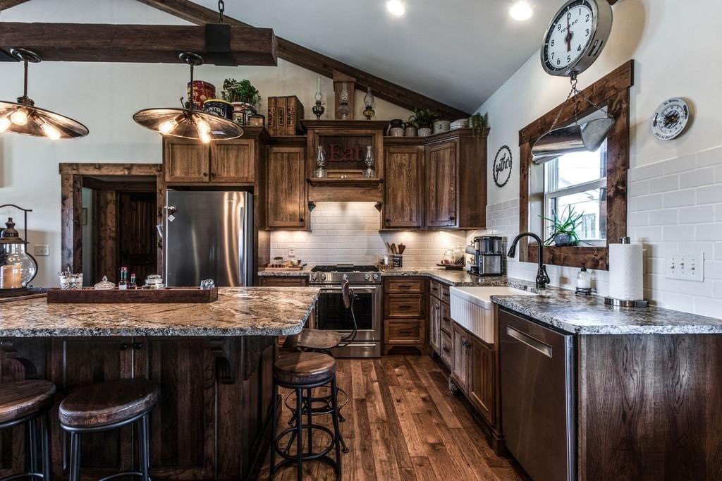 barndominium_us's tweet photo. Want to raise my kids here. https://t.co/O5SAagN4aZ