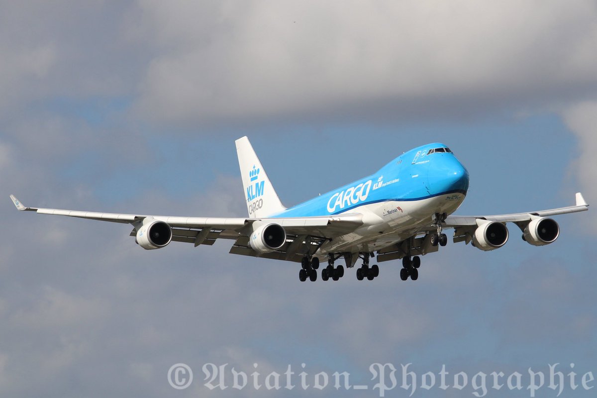 Photograpie_88's tweet photo. Airlines: KLM Cargo
Aircraft: Boeing 747-406ERF
Airport: MIA / KMIA
#phckb #boeinglovers #cargo #mia
@Willystone30
@FSA_2013
@KLM https://t.co/xRfT2wbLFD