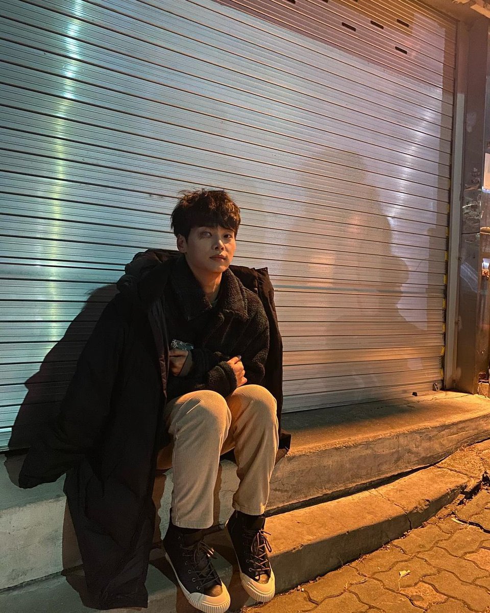 taekxtaem's tweet photo. HELLO THERE HAKYEON https://t.co/4oJ9p2QWf1