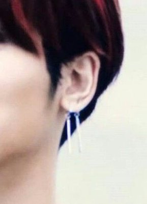 4. his taste in earrings ♡ i adore the earrings he chooses to wear, they suit his vibe so well and they just look so good :( this one is kinda random, but I've just always been drawn to his earrings hehe