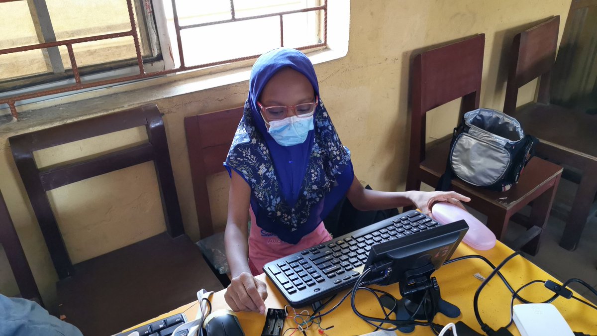 ComputingShed's tweet image. We resumed our Basic Physical Computing training over the weekend, welcoming our youngest learner, 7-year old Miss Salma. @DrIsaPantami @GirlsinTech @BarefootComp @codeorg @Raspberry_Pi
