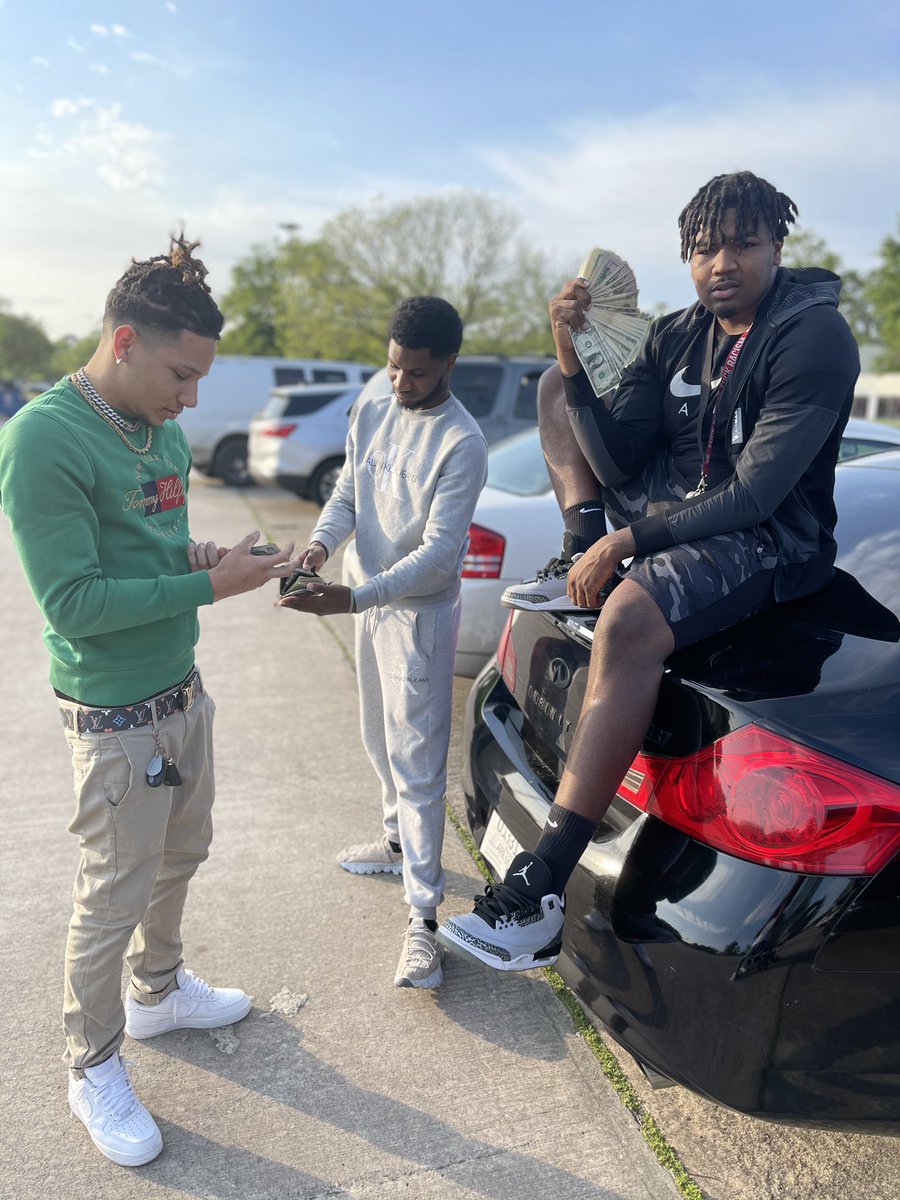 YoungNike_'s tweet photo. Right or wrong you know how I’m steppin bout dat 😈 https://t.co/To2BXpKyQE
