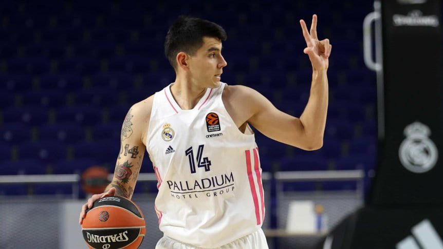 Deck is a natural small forward that can play the 4 as well.His numbers in Spain:21.6 MIN9.5 PPG3.9 REB1.3 AST61% FG30% 3P