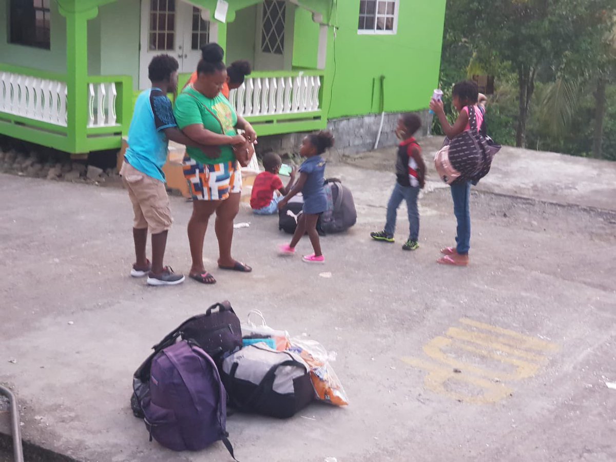 People on the Leeward side red zone awaiting evacuation transportation. #vincy  #Soufriere