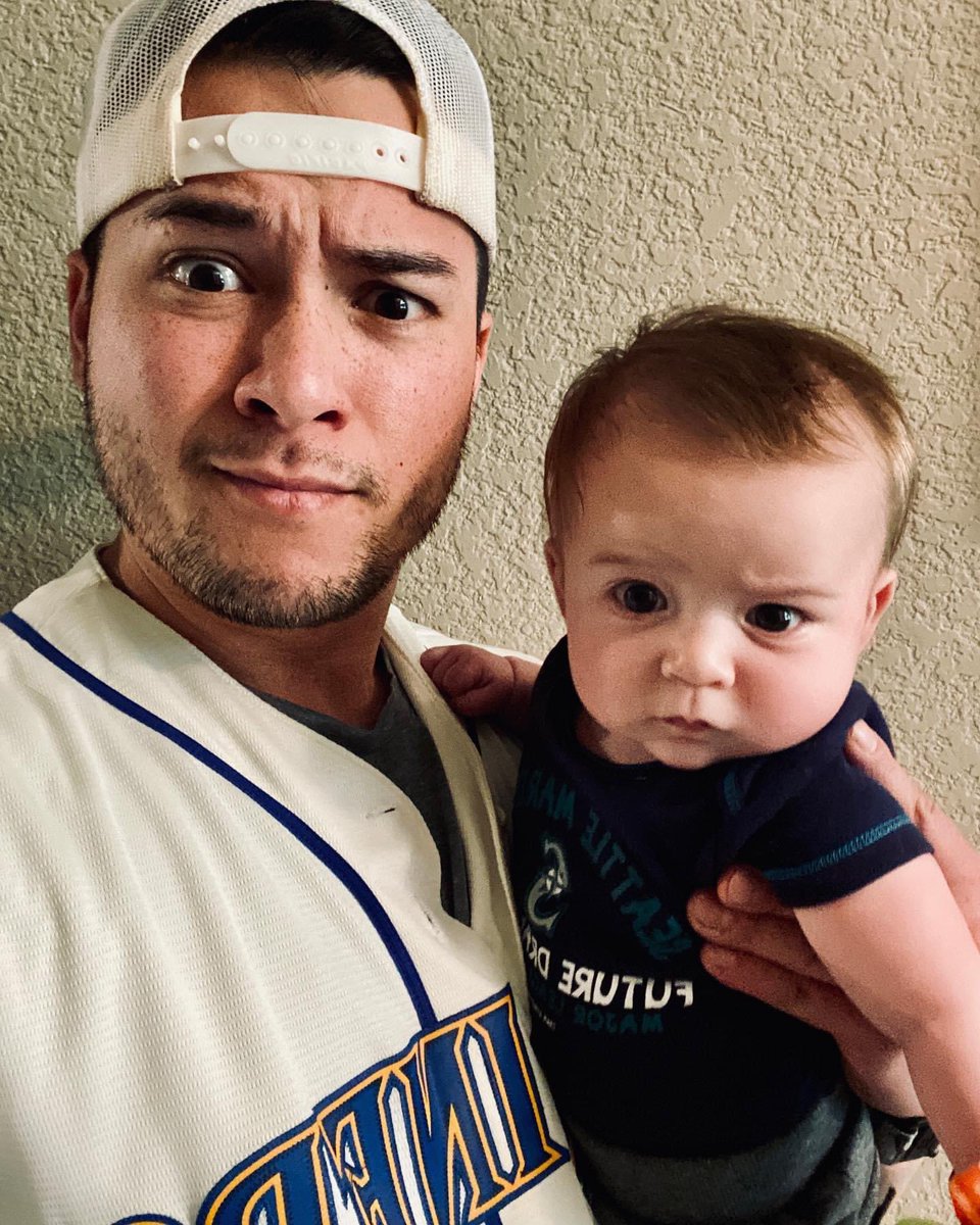 ThatKidCuddy's tweet photo. Let’s go Mariners! Lil man wants a win today! #WHEREiROOT #WeLoveComebacks https://t.co/uKIeDQXrO1