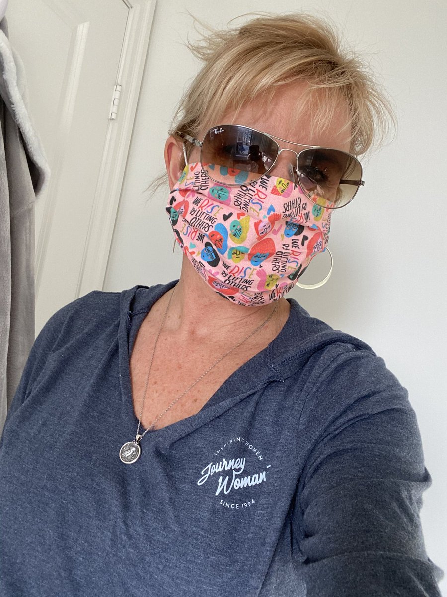 Journeywoman's tweet photo. Loving my new #clippo #mask thanks to @EricaEhm for the recommendation. This is one of four! #werisebyliftingothers https://t.co/d3hbX1Oerv
