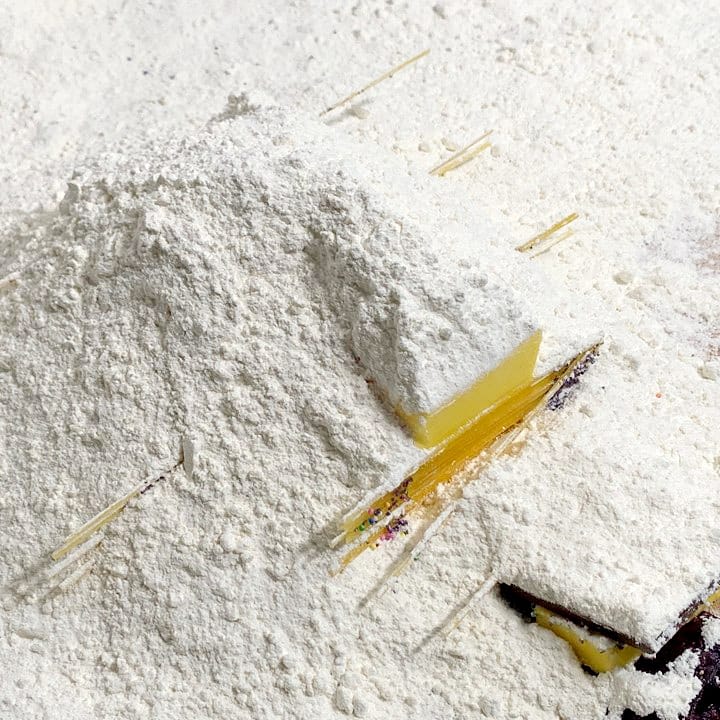 양희아 작가가 오랜만에  개인전을 합니다.
긴 침묵 속에서 그녀의 쉽지 않았던 시간들을 무한정원에 오롯이 녹여내는 듯 합니다. 

<무한정원>
2021. 4. 23~ 5.10
온수공간

후원:서울시, 서울문화재단