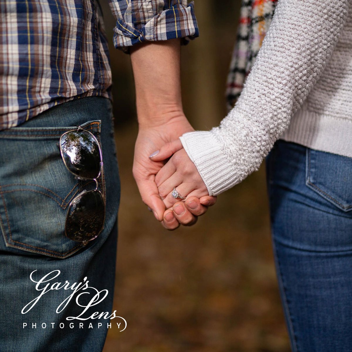 transitionsDM's tweet photo. You are mine!
#engagementphotography #couple #handholding #engagementring #ring #wedding #engagement #kwphotographer #photographer #photography #photo #garyslens @garyslens https://t.co/l3bj1TydiG