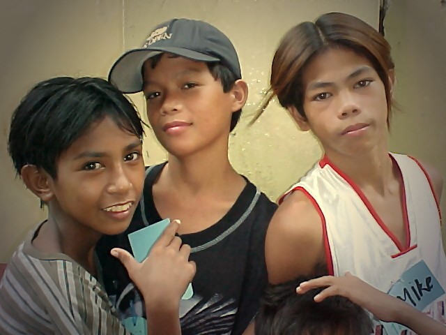 #funfactfriday Did you know that in The Philippines there are 8 major dialects and more than 170 languages spoken? 

Download our Fact Sheet to find out more about this beautiful country and the projects we support there! bit.ly/AMS_learn 
#education #resources