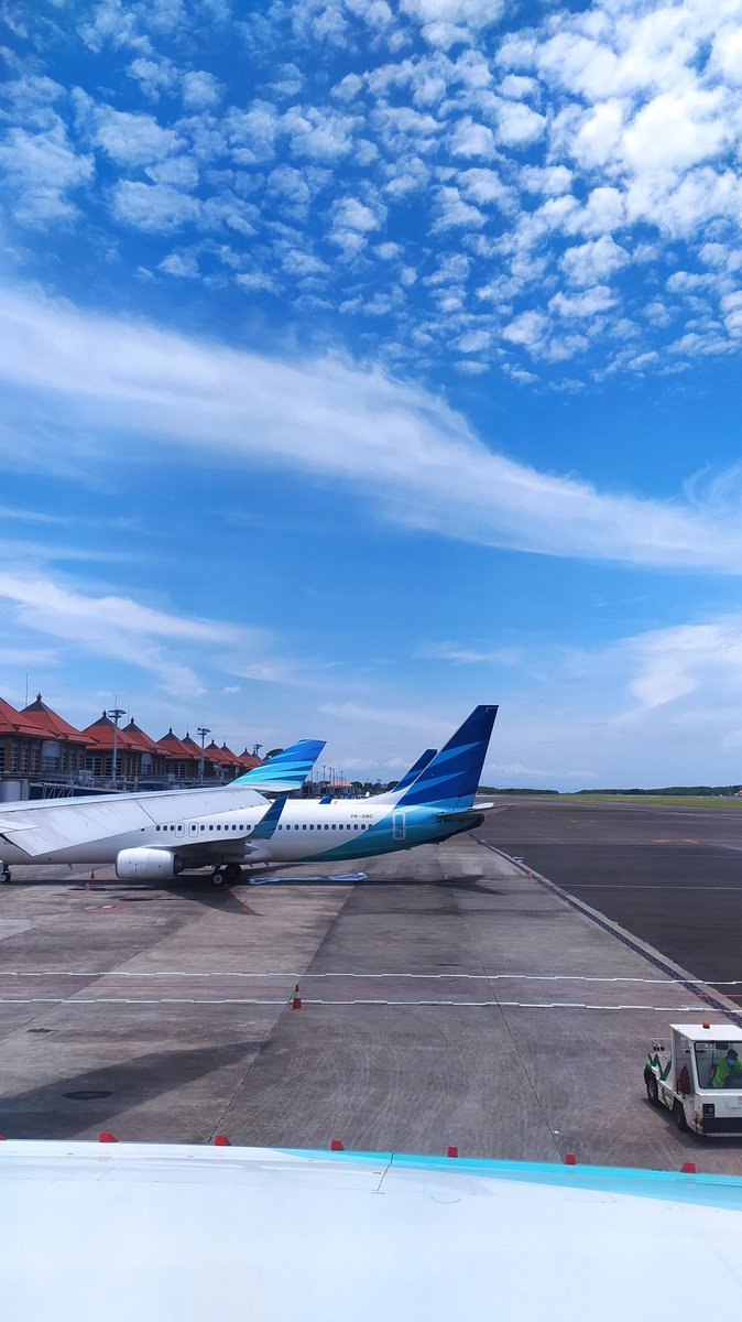 reyhanarvi's tweet photo. @indoflyer Ini, min. Menjelang pushback di DPS. Langitnya biru banget https://t.co/3qahJWqlSV