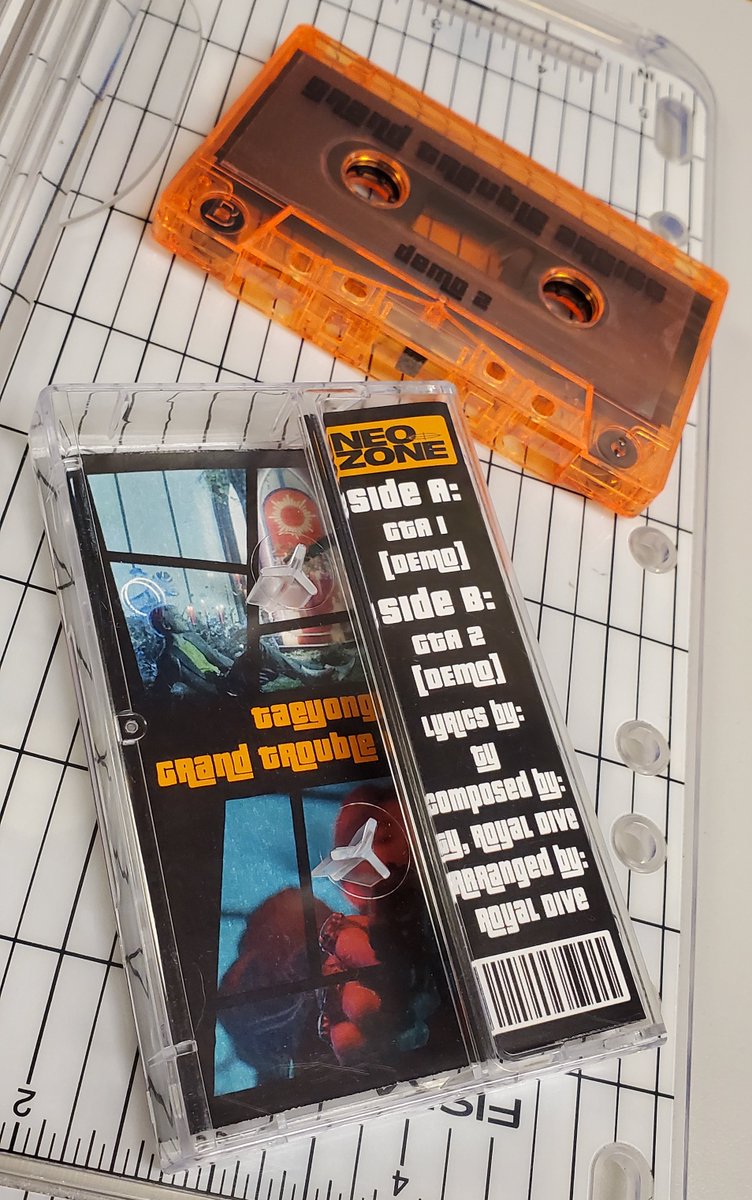 KPOPCassettes's tweet photo. @alientyong @ty10012932 @xisions Did something similar but on cassette! https://t.co/1wy9Ee0JxF