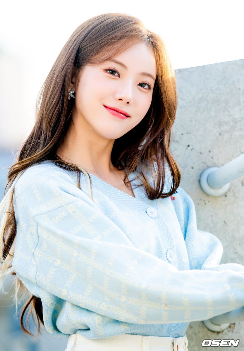 withloveluda's tweet photo. A casual photoshoot was taken for VLIVE OSEN “Star Road” and it turns out so mesmerizing. Thanks to the sunlight to contribute itself that the photo got even better. ☀️ https://t.co/LXBNp0Ksr7