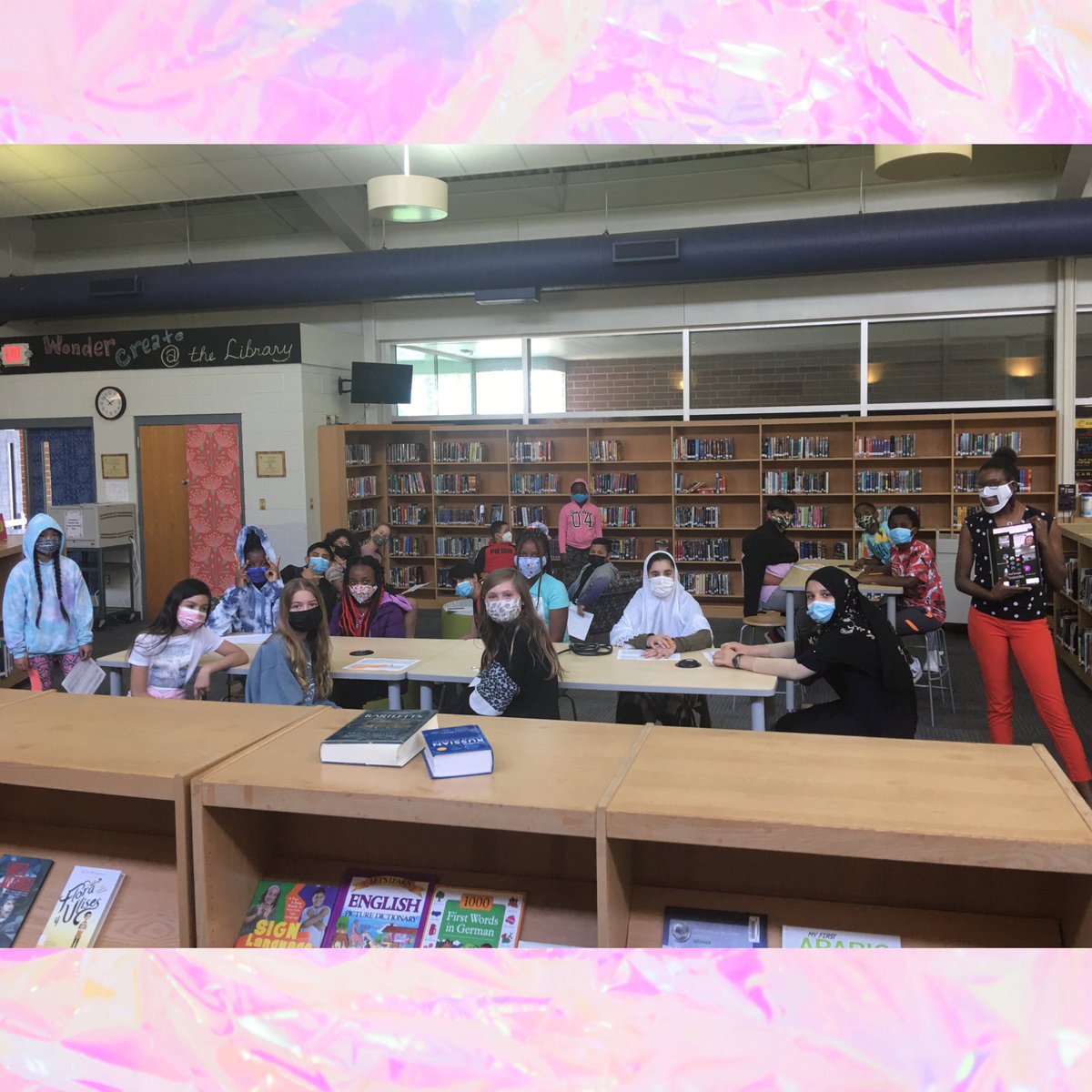 HairstonTeaches's tweet photo. Today was AMAZING! ☺️ Took each class on a scavenger hunt/tour of @CMMSCougars! Today is a good tired 😴
#TeamLead6th #LoveMyKids 🥰
#TeamKidsFirst #WeAreCarroll
My only regret? My Apple Watch was dead... 🤦🏾♀️😆 https://t.co/KPZCMEmC1k