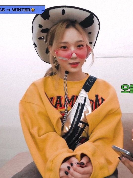 httpdewib's tweet image. ┈─ ٠ 𝗙ala que não gosta de cowboy porque nunca sentiu o gelado da fivela na barriga.