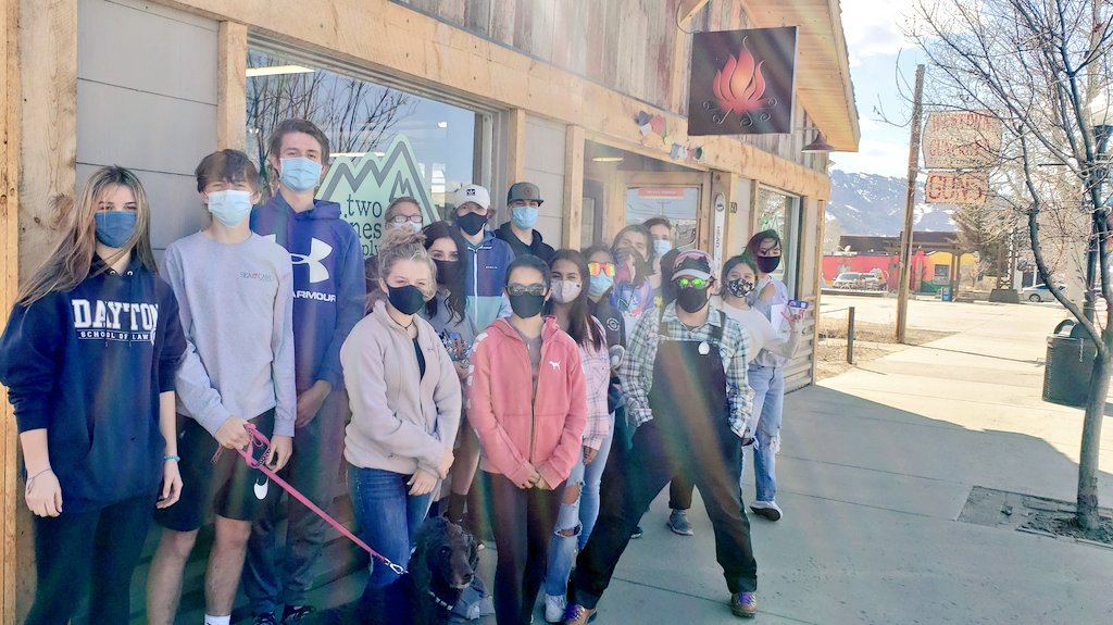 MiddleParkHS's tweet photo. Field trip to #TwoPines Supply today in Granby! 🏔 Great weather for a walk to the local gear/backcountry store. Thank you to owner Chris who gave a presentation on the "10 Essentials" for survival gear. There may have been #TruePennyPitstop smoothies in the mix as well. 😁 https://t.co/uHzijG8URM
