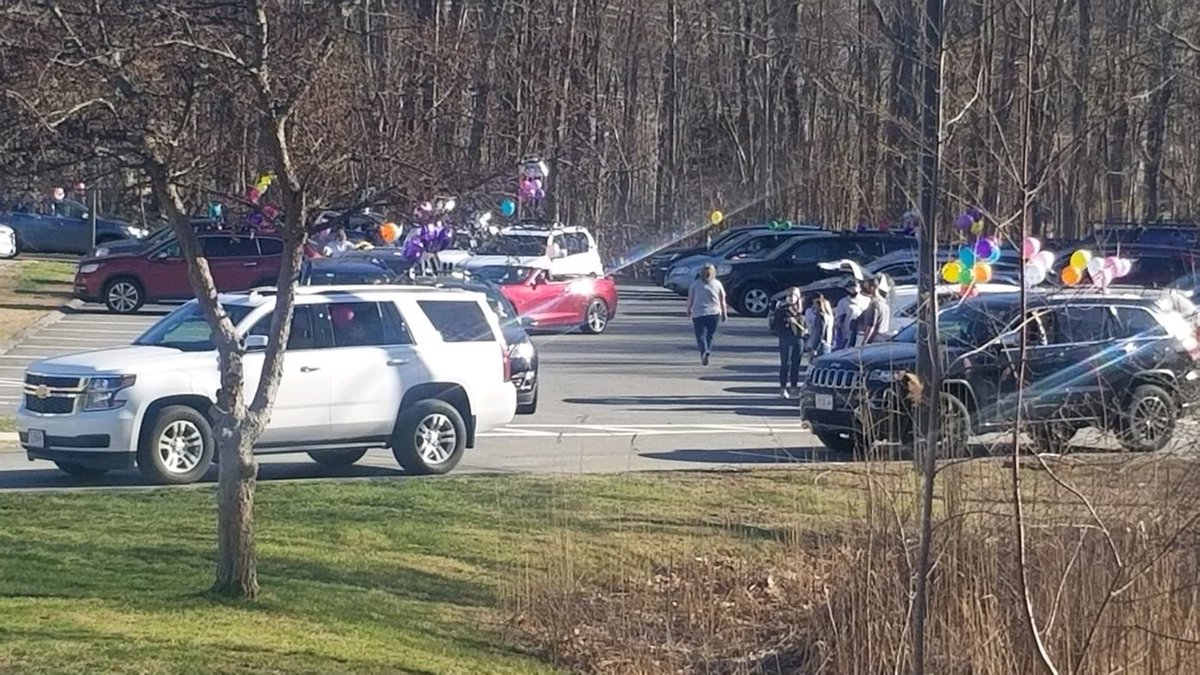 LittletonMAPD's tweet image. Tonight, our 3 to 11 shift along with the Littleton Fire Department participated in a drive-by parade for our local hero Jane. Amazingly today was Jane's last day for Leukemia treatment. We would to wish her all the best. #JaneStrong