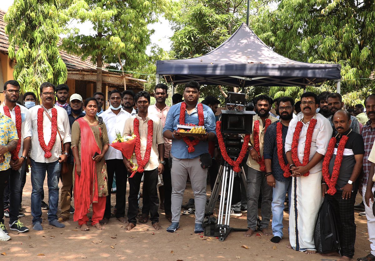 DirJayaseelan's tweet photo. #SanthiSoundarajan #TheSunlightWoman #ShootBegins

And the shoot starts for the biopic of #SanthiSoundarajan - The Sunight Woman. @888production1 @DirJayaseelan @GhibranOfficial @resulp @yugabhaarathi @Gopinathd06 @thamizh_editor @KaliPremkumar @Ponparthiban @onlynikil https://t.co/mLGFnZjMdl