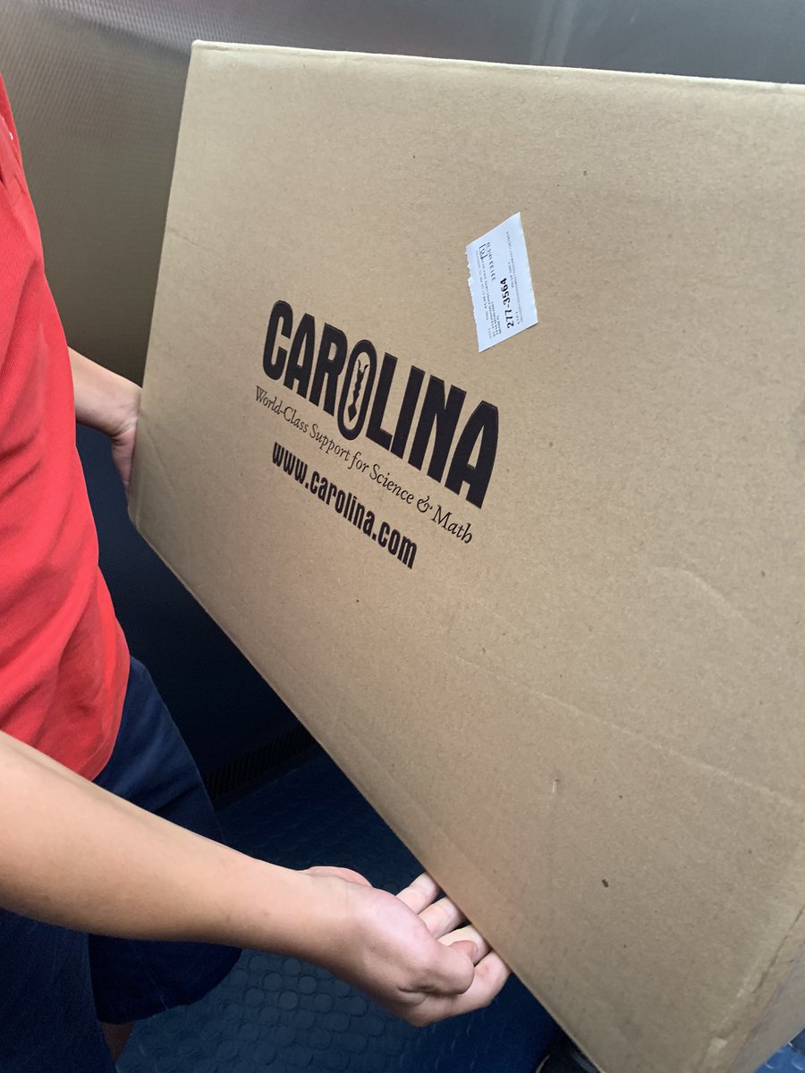 ValeriaTeaches's tweet photo. Excited for our upcoming #squiddissection lab
Thank you @CarolinaBio for the speedy delivery. #elementaryscience #lifescience #generalscience https://t.co/xlxt9LMHsF