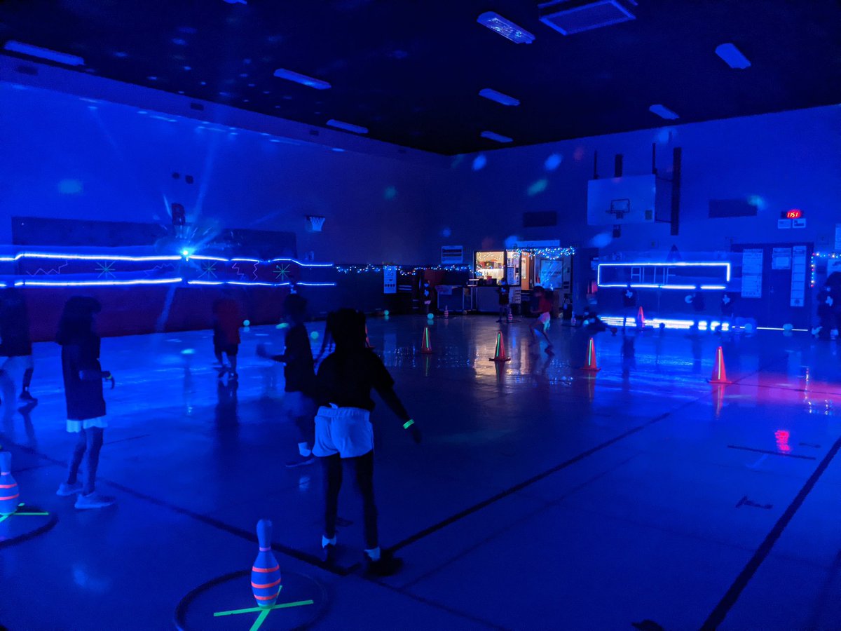 TheCoachFuller's tweet photo. Day 1, K-2 Field Day was AWESOME! Although much different, still felt to do something semi “normal”! Can’t wait to see 3rd-6th tomorrow! #mhepe #risdmoves #risdwevegotthis #physed #mustangstrong #FieldDay2021 https://t.co/lwPSQGqcjz