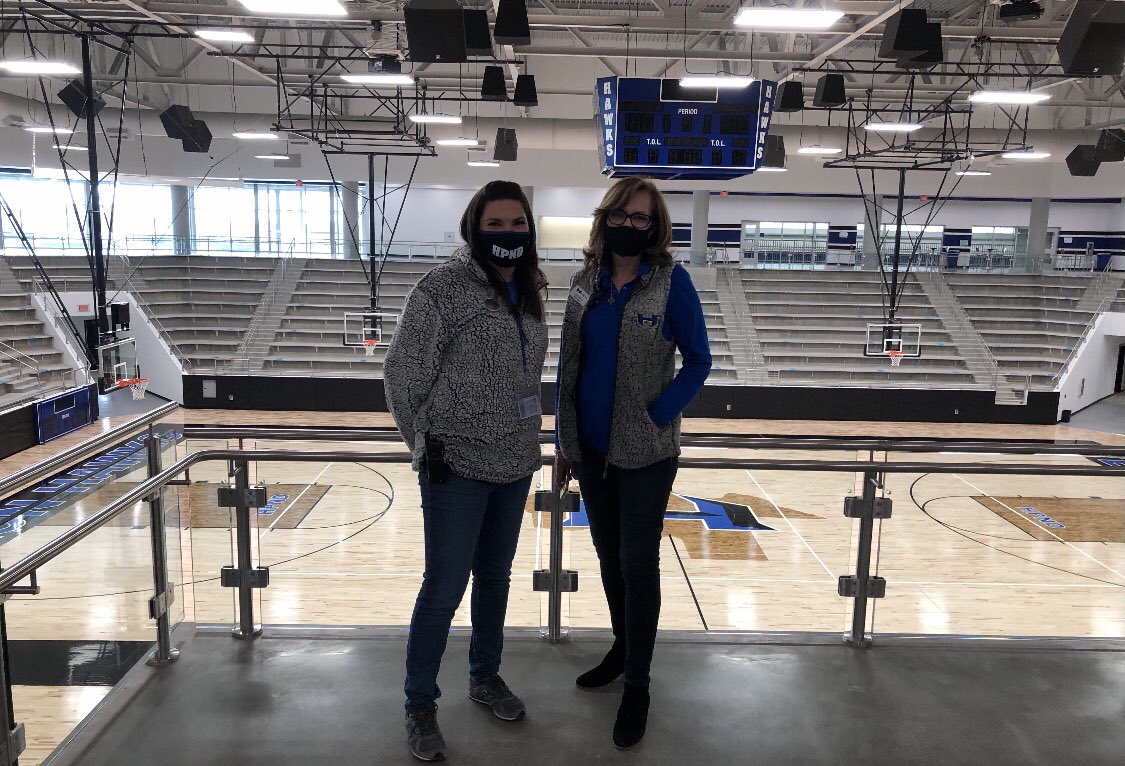 Hebron High School is so proud of our evening lead custodian Alma Leticia Sanchez for being named Employee of the year by ABM in LISD! CONGRATULATIONS!  #hpnd #Hebron #LISD <a href="/flandersr/">Rachel Flanders</a> @Amy_Boughton