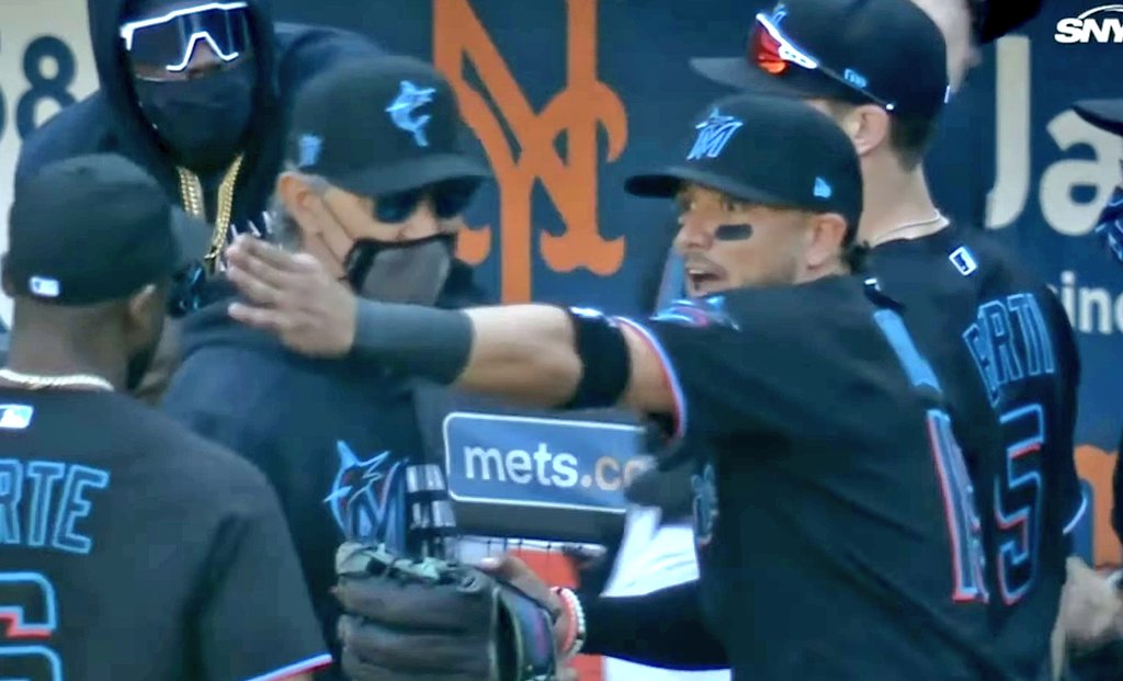 Chris Creamer on Twitter "Don Mattingly wearing the wrong Marlins cap