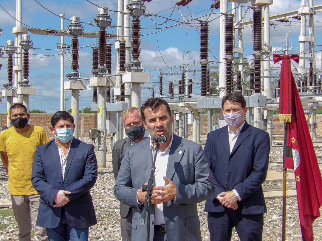 SDominguezok's tweet photo. Ésta es una muestra de que el federalismo del que habla el presidente @alferdez y nuestro gobernador @GustavoSaenzOK de manifiesto con Obras, que no se trata sólo de un discurso y ésta es la muestra de que tanto el gobierno nacional como provincial miran en el interior. https://t.co/7UkEamx1Lq